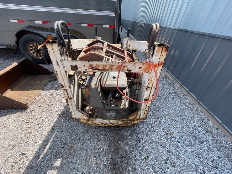 #2084-•-clark-m371-skid-loader-shell-image-6