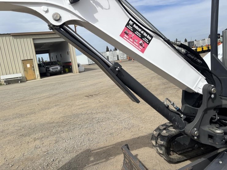 2020-bobcat-e35-image-21