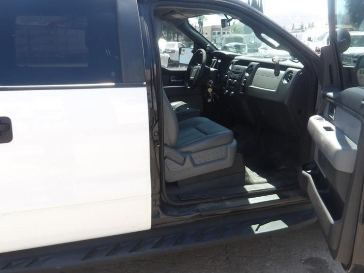 2014-ford-f150-xl-image-10