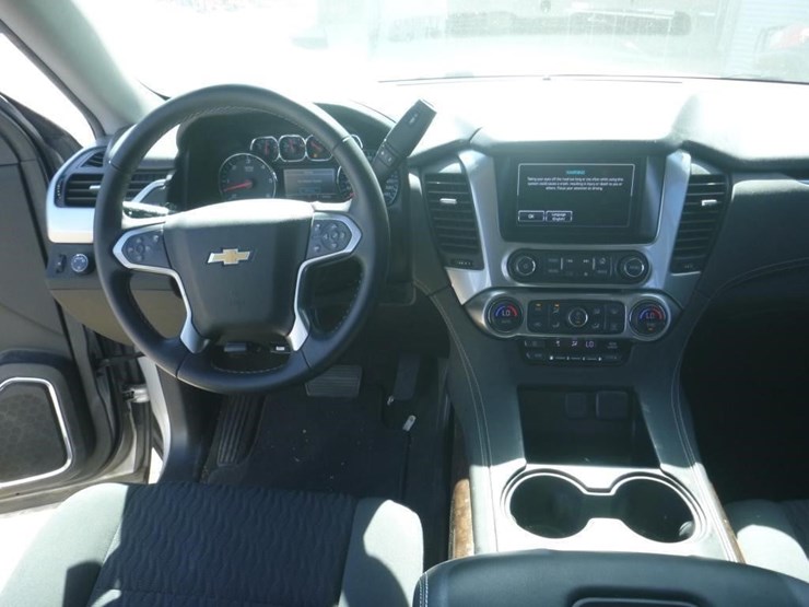 2018-chevrolet-tahoe-image-9