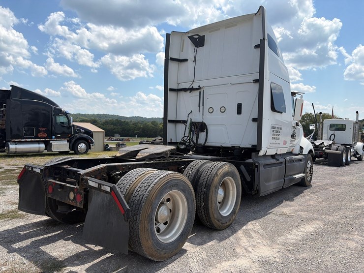 2014-international-prostar-image-9