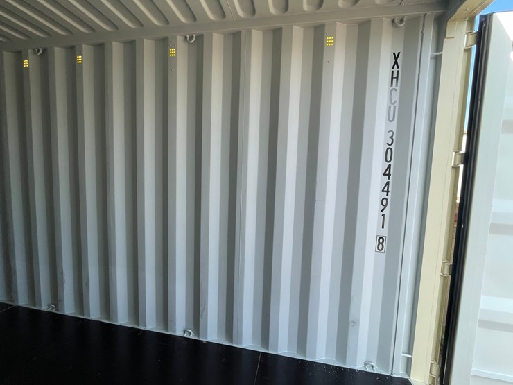 #1633-•-20'-shipping-container-(of)-image-12