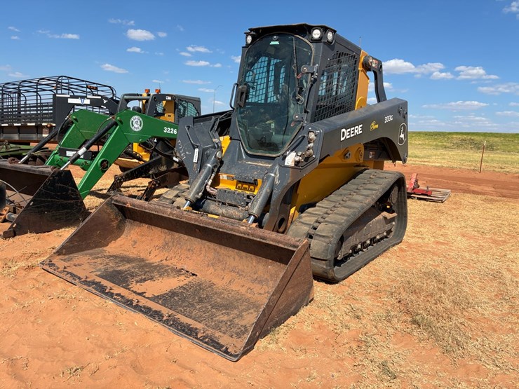 2024-deere-333g-image-1