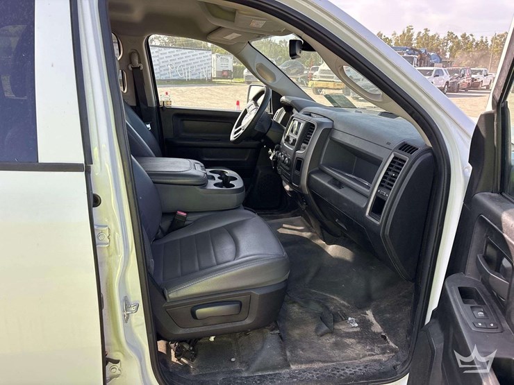 2019-dodge-1500-image-26