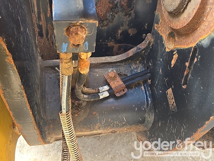 2015-caterpillar-966m-image-26