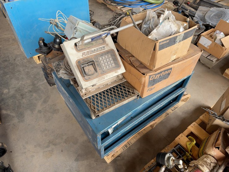 assorted-truck-and-equipment-parts-image-2