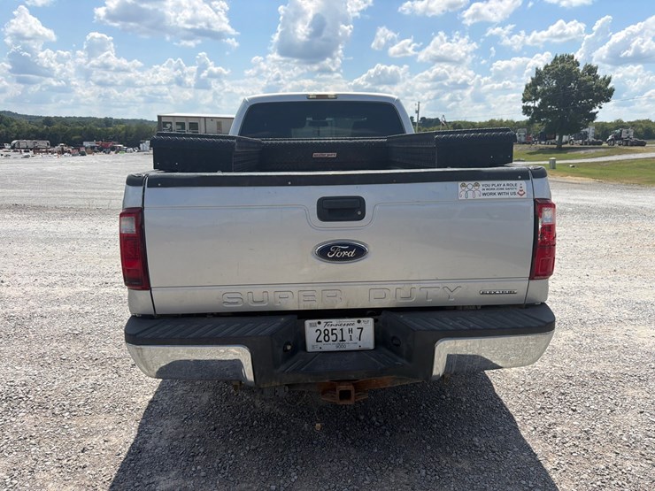2016-ford-f250-xl-image-5