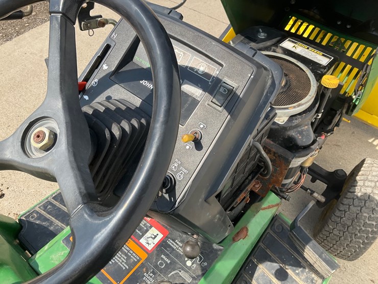 john-deere-265-image-16