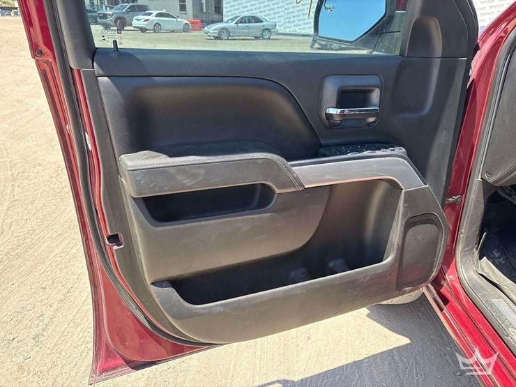 2016-chevrolet-1500-image-10