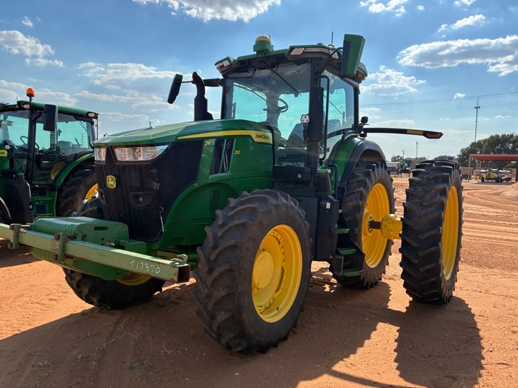 john-deere-7r-210-image-1