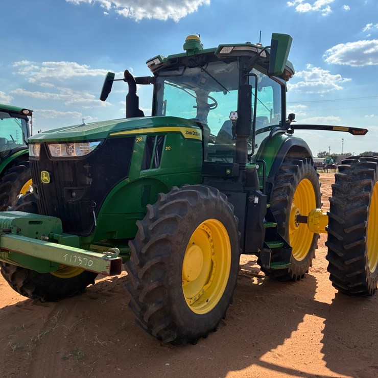 JOHN DEERE 7R 210