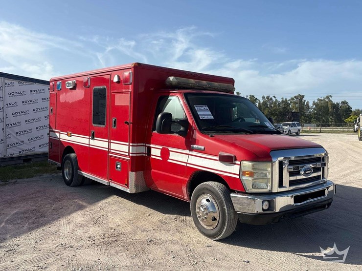 2008-ford-e450-image-2