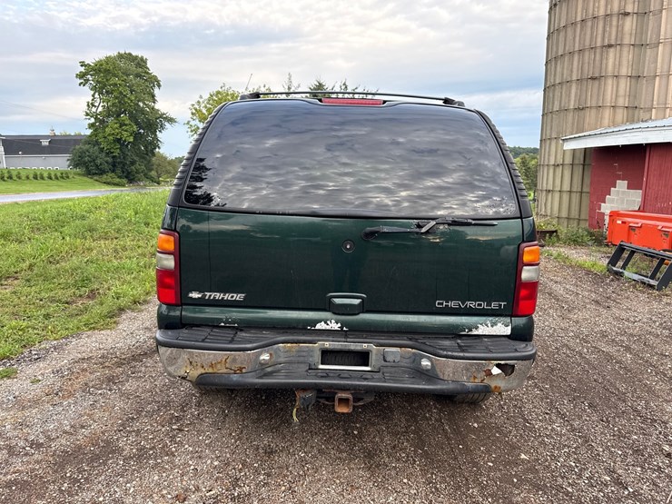 2001-chevrolet-tahoe-lt-image-4