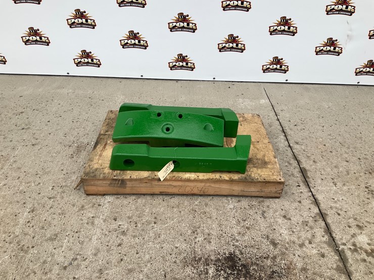 #5082-•-john-deere-3-piece-tractor-weight-set-image-1