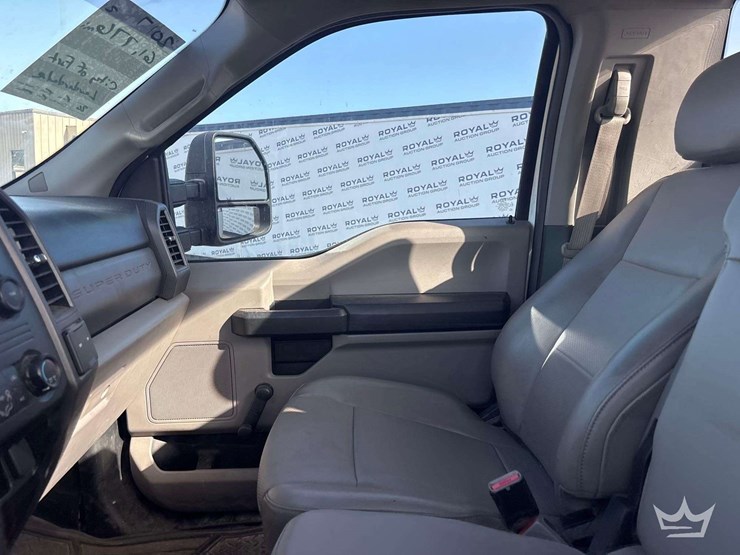 2017-ford-f350-image-26