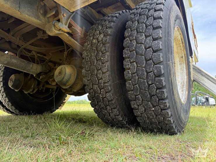 2009-international-durastar-4400-image-49