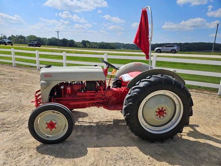 ford-8n-image-2