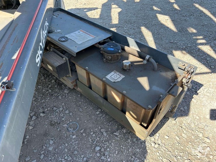 2018-skyjack-sj4632-32ft.-electric-scissor-lift-image-7