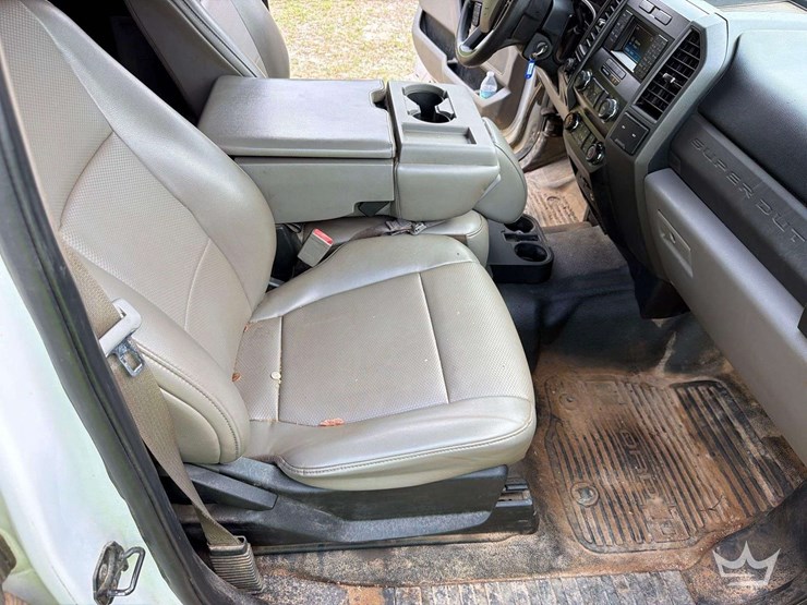 2019-ford-f250-image-16