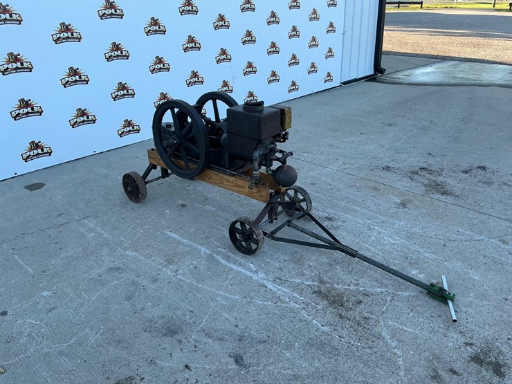#5066-•-waterloo-boy-hit-and-miss-stationary-engine-on-transport-cart-image-7
