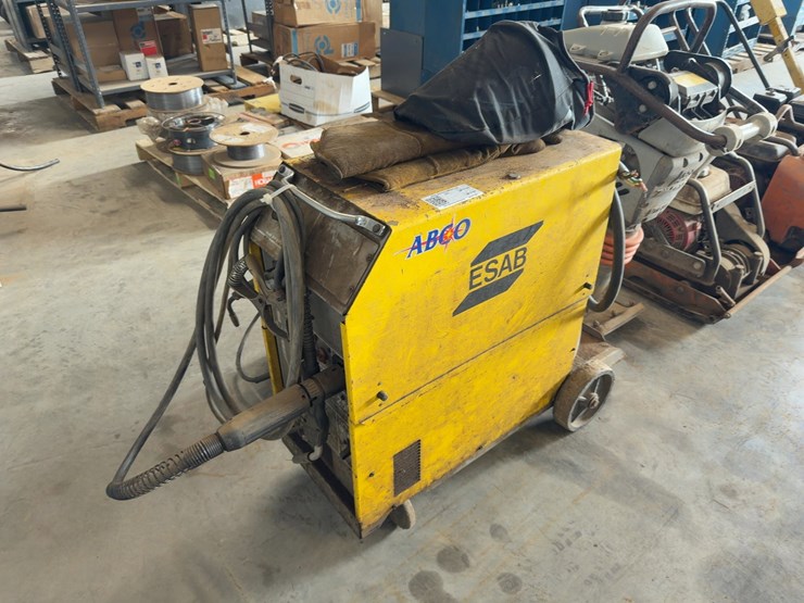 esab-migmaster-250-mig-welder-image-1