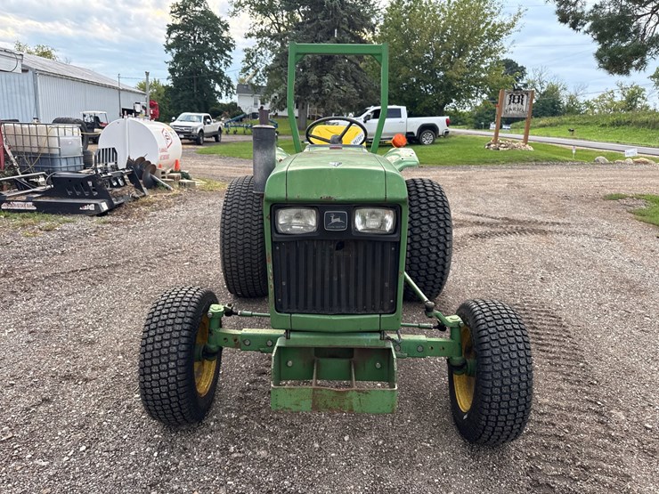 john-deere-850-image-8