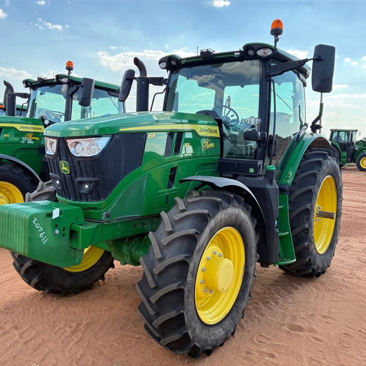 #207611 • John Deere 6R155 Tractor