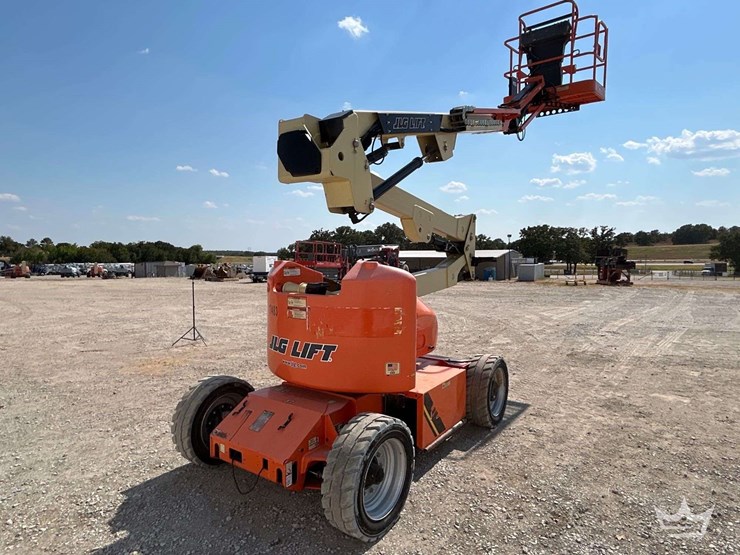 2016-jlg-e450aj-image-4