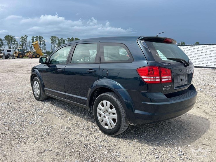 2013-dodge-journey-image-4