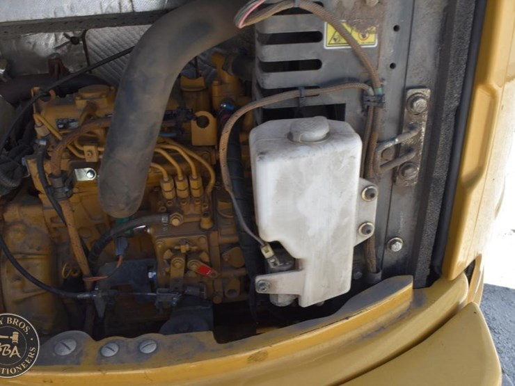 2019-caterpillar-303e-cr-image-28