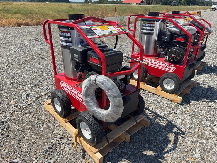 #4-•-unused-magnum-4000-series-hot-water-pressure-washer-262661-inv#53779-image-2