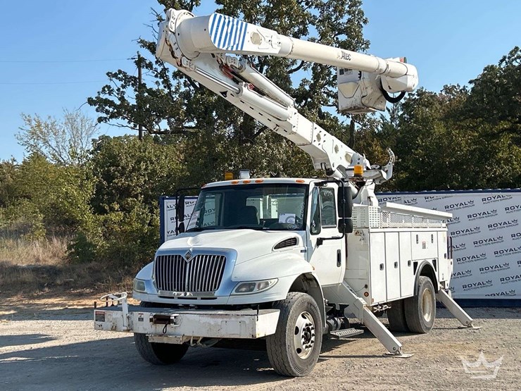 2014-international-durastar-4300-image-1