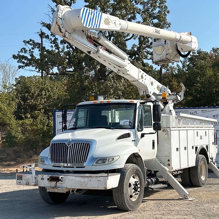 2014 INTERNATIONAL DURASTAR 4300