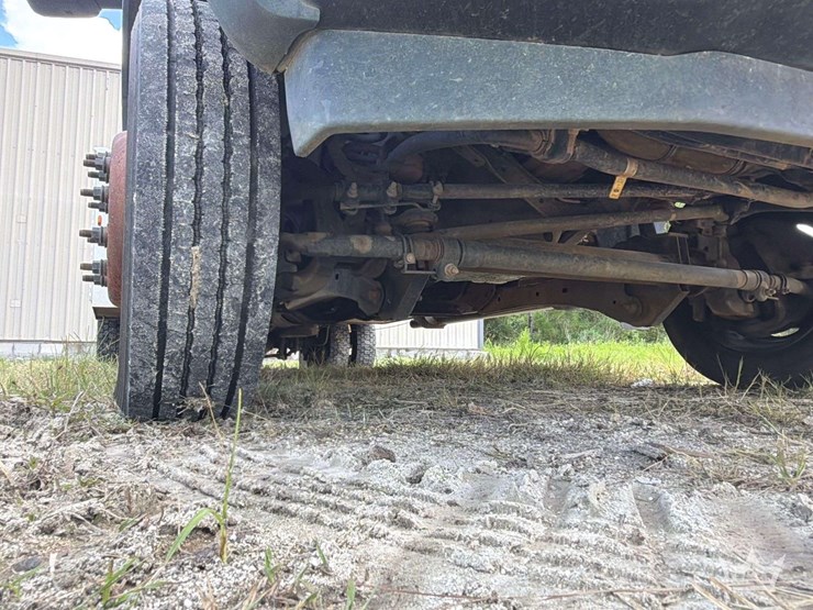 2019-ford-f550-image-36