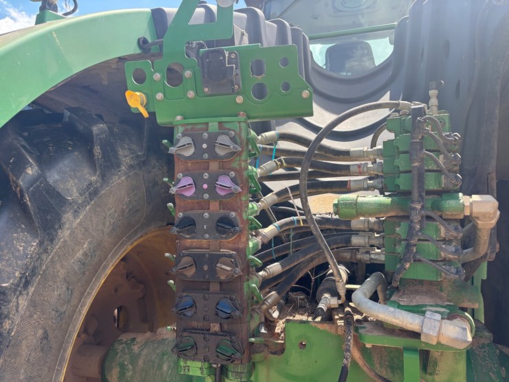 2019-john-deere-9570r-image-21