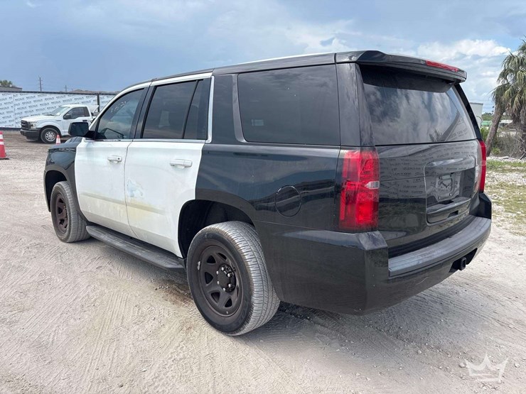 2018-chevrolet-tahoe-image-4
