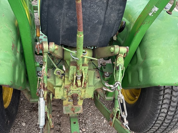 john-deere-850-image-15