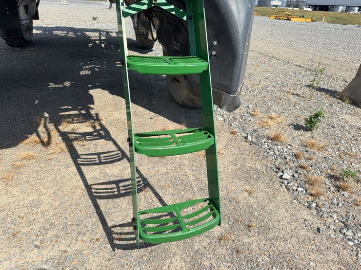 2016-john-deere-r4038-image-22