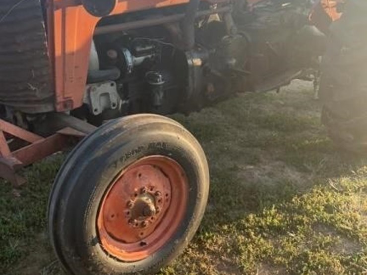 massey-ferguson-50-image-3