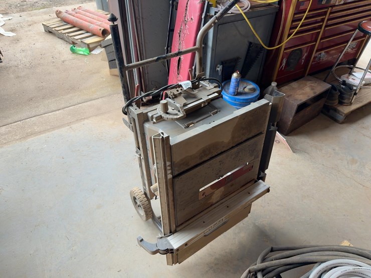 porter-cable-rolling-table-saw-image-4