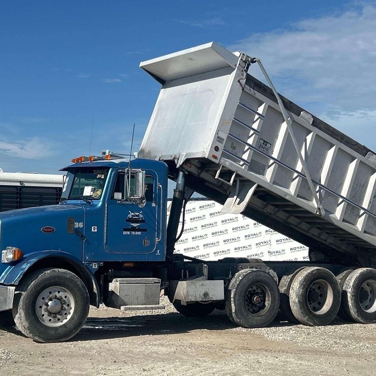1999 PETERBILT 357