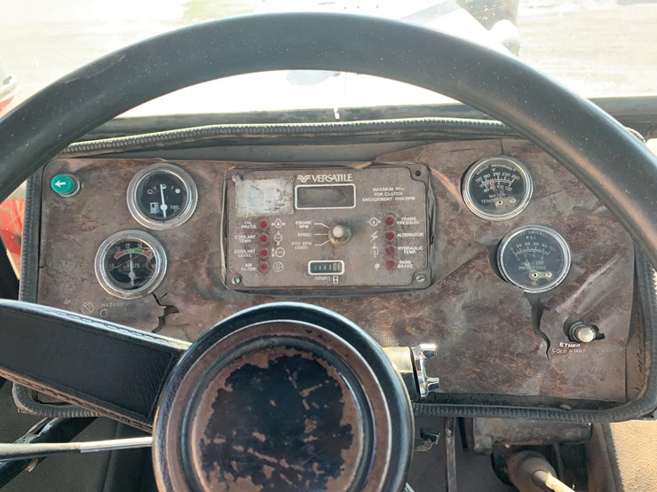 1981-versatile-895-image-28