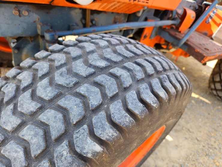 kubota-b8200-image-46