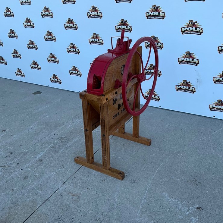 #5063 • IHC McCormick Deering Antique Hand-Crank Corn Sheller
