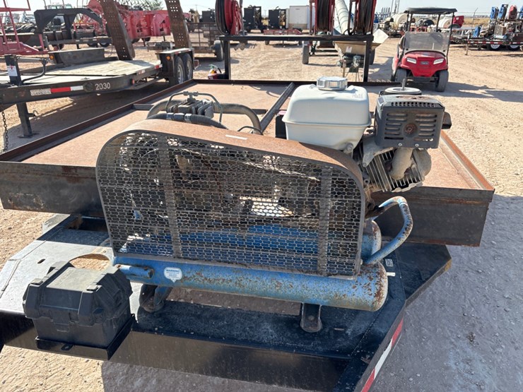 2018-sage-oil-vac-12’-x-88”-t/a-bumper-pull-lube-trailer-image-7