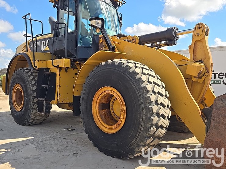 2015-caterpillar-966m-image-16