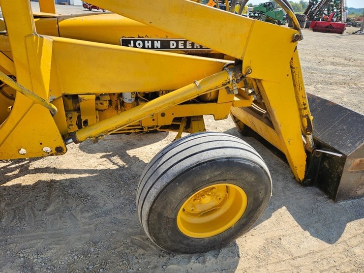john-deere-301-image-28