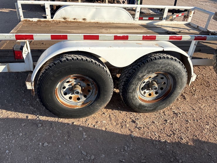 2005-texas-bragg-12’-x-6.5’-t/a-bumper-pull-utility-trailer-image-5