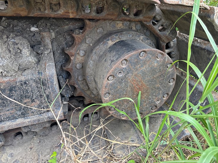 2019-deere-250g-lc-image-13