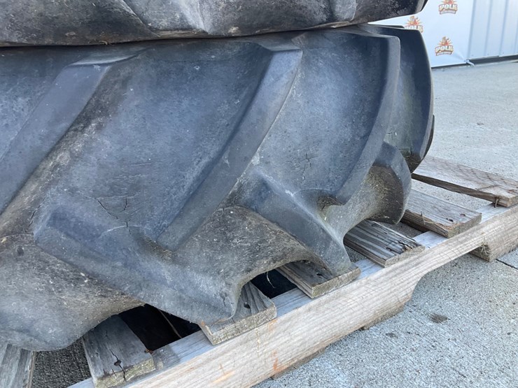 #5046-•-(2)-firestone-12.4-24-agricultural-tractor-tires-on-steel-rims-image-10